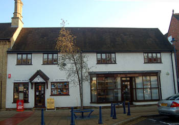 former Crown Public House February 2008